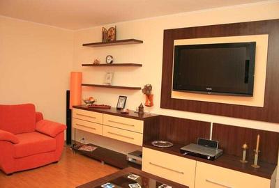 Apartament cu 3 camere de închiriat, decomandat , zona Tomis 3 - 2