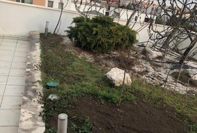 Apartament cu 3 camere decomandat, mobilat în Iancu Nicolae