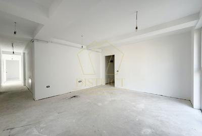 Apartament cu 3 camere decomandat în Lipovei