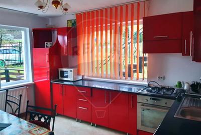 Casă / Vilă cu 7 camere   în zona Bran-Tohanita - 19