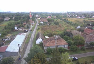 Casa individuala în Otelec - 3.313 mp teren - 2 fronturi stradale - 2