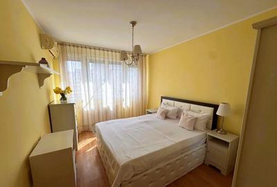 Apartament cu 3 camere decomandat în Berceni