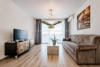 Apartament cu 3 camere decomandat, mobilat în Central