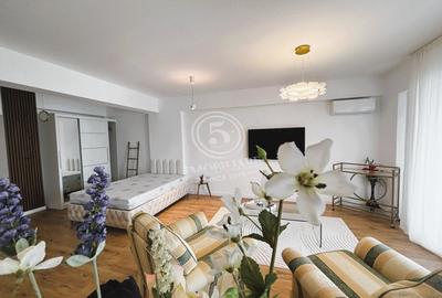 Garsonieră open-space_feminine, mobilată în Pipera