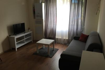 Garsonieră decomandată în Central