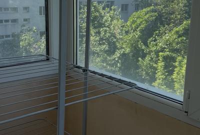 Vânzare apartament 3 camere decomandat - 2