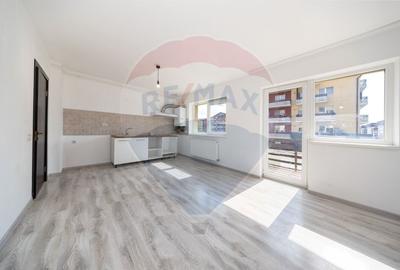 Apartament spatios 3 camere de vanzare in Subcetate - 11