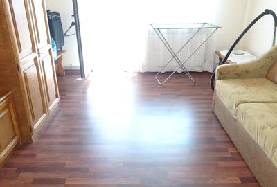 Vand  apartament de 3 camere decomandat in Deva, etaj 2, zona Micro 15, - 3