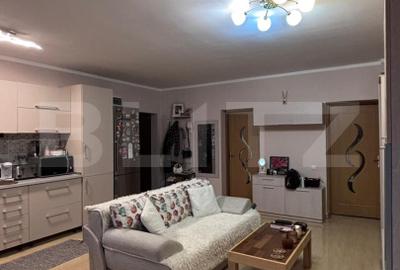Apartament cu 2 camere semidecomandat în Florești