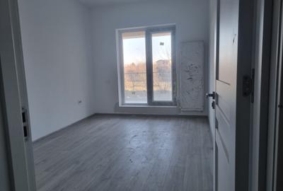 Ultimele Apartamente cu 2 camere,centrala proprie,zona Lacul Morii,TVA inclus - 23