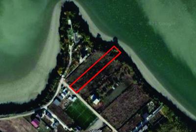 TEREN LA LAC - direct de la proprietar - 2700 mp - SAMURCAȘI- CREVEDIA - 2