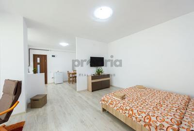 Apartament cu 2 camere semidecomandat, mobilat în Central