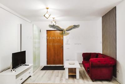 Apartament cu 3 camere semidecomandat în Zorilor