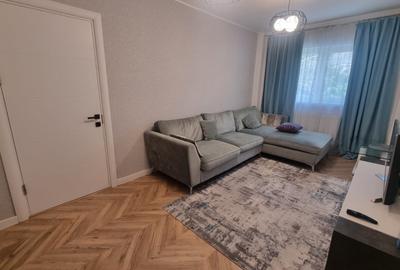 Apartament 4 camere, centrală proprie, parcare, 5 min metrou Apărătorii Patriei - 34