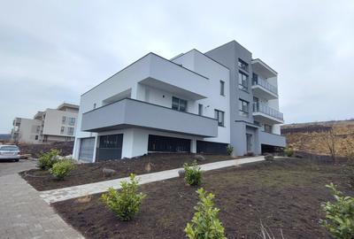 Vand apartament in zona Razoare