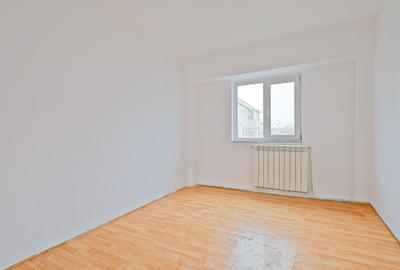 Apartament cu 3 camere de vânzare în Mangalia, 600 m până la plajă . - 3