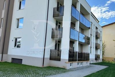 Apartament cu 3 camere semidecomandat în Florești