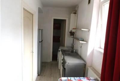 Apartament 2 camere , centrala proprie , zona Centrala - 4