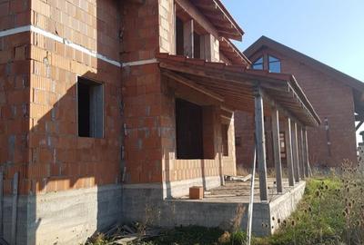 Vila la rosu - Sacalaz - 6