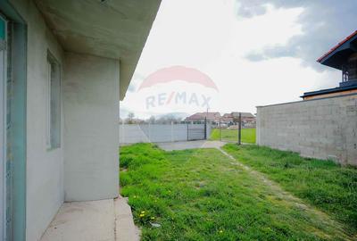 De vânzare casă semifinisată cu 3 camere, 455 mp teren, în Cihei - 23