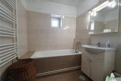 Apartament 4 Camere bloc Petromar in zona Gara Constanta - 8
