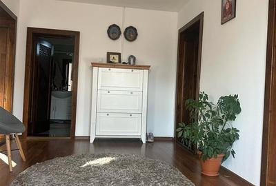 Casa individuala 6 camere 200mp curte zona Selimbar - 9