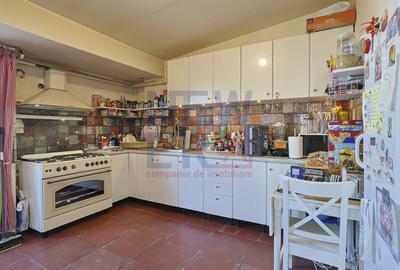 De vânzare apartament tip DUPLEX strada Polonă imobil nou-garaj-boxă - 16