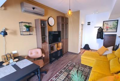 Apartament cu 2 camere decomandat în Berceni