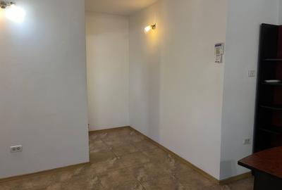 Spatiu birouri, situat ultracentral, centrala gaz, 350 Euro - 5