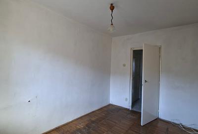 De vanzare 3 camere decomandat - 8