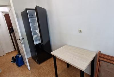 2  Camere 12  minute metrou Titan - 12