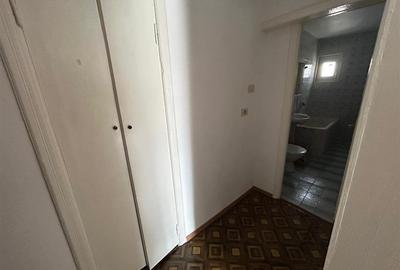 Apartament cu 2 camere de vanzare, etaj 4, zona Sud - 4
