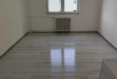 Camera 24 mp cu baie Uzina 2 - 1