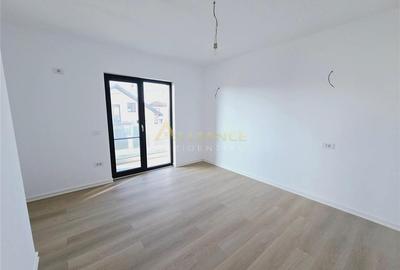 Casa parter- 100m de autobuz- 470mp teren- placa de beton - 5