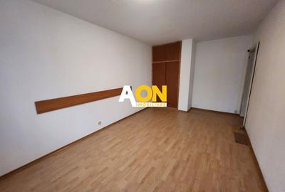 De vanzare apartament 3 camere, Cetate - 6