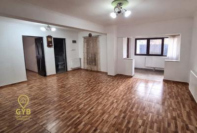 Casă individuală cu 4 camere în Central