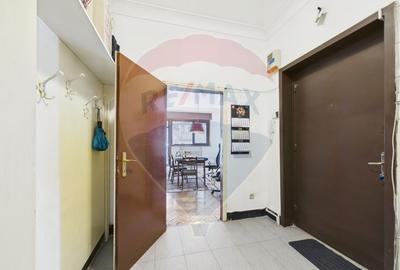 Apartament cu 4 camere și 3 bai, 130 mp, zona ultracentrală Victoriei - 12