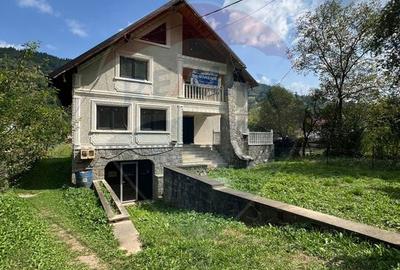 Casă / Vilă 7 camere sat Mădei comuna Borca Jud Neamț - 21