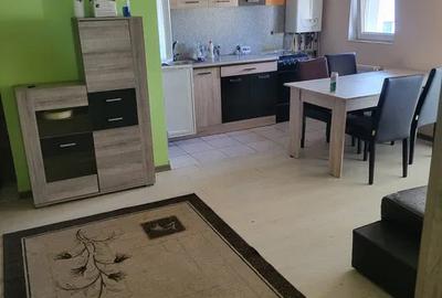 Apartamentla mansarda  de vanzare 3 camere de 66 mp zona : Floresti Porii - 1