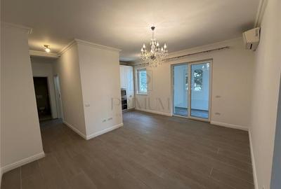 Apartament cu 3 camere decomandat, mobilat în Dumbrăvița