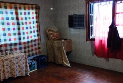 SE VINDE CASA FOARTE SPATIOASA CU TEREN 1200 MP IN LOCALITATEA CALUGARENI GR - 7