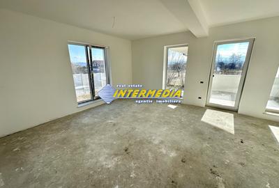 Casa noua in Cetate 4 camere teren 340 mp finisata 90 % - 14