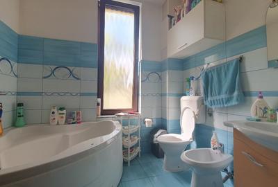 Proprietar vând casă individuală pe colț în zonă liniștită - 9