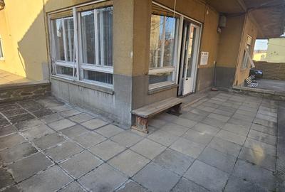 Inchiriez spatiu central,la casa,parter, pretabil pentru birouri sau activitati - 10
