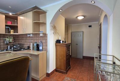Apartament 3 camere zona Tolstoi etaj 3 - 2