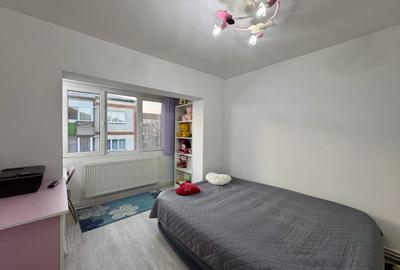 3 camere Lipovei-decomandat, 2 balcoane, renovat, spatios - 1