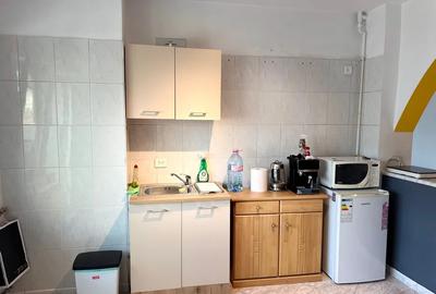 UNIRII -P-ta Alba Iulia -ETAJ 1 - PRET 185 000Euro - 58 MP BLOC NOU - 4