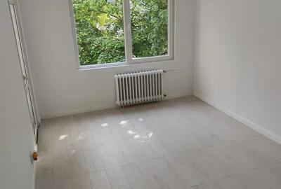 Apartament 3 camere decomandat etaj 2 zona Parc Drumul Taberei - 1