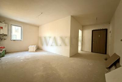 Apartament cu 3 camere semidecomandat în Florești