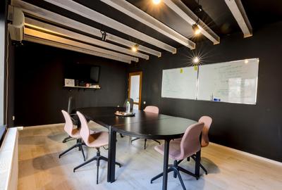 Închiriez vilă   Caderea Bastiliei,Piața  Română  spațiu birouri - 1